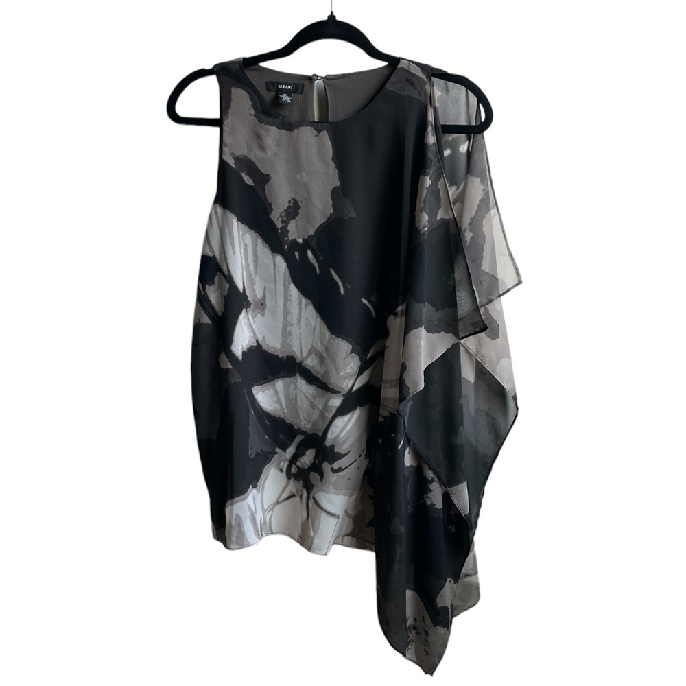 Alfani Black & Gray Printed Blouse (Size M)
